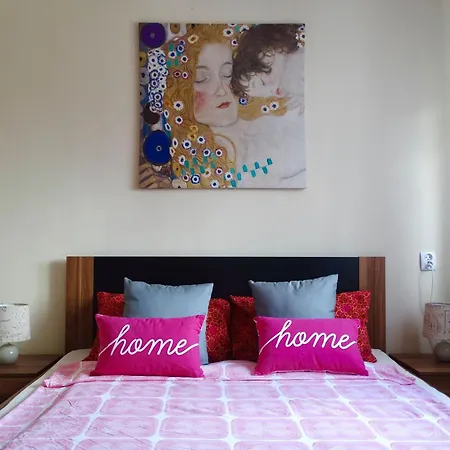 - Sloneczne Poddasze Apartamento
